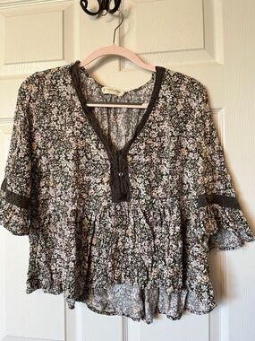Floral Peplum V-Neck Cropped Top